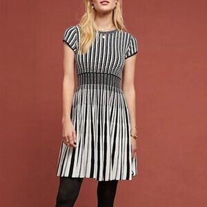 Anthropologie Maeve White Black Pleated Fit & Flare Dress Size S